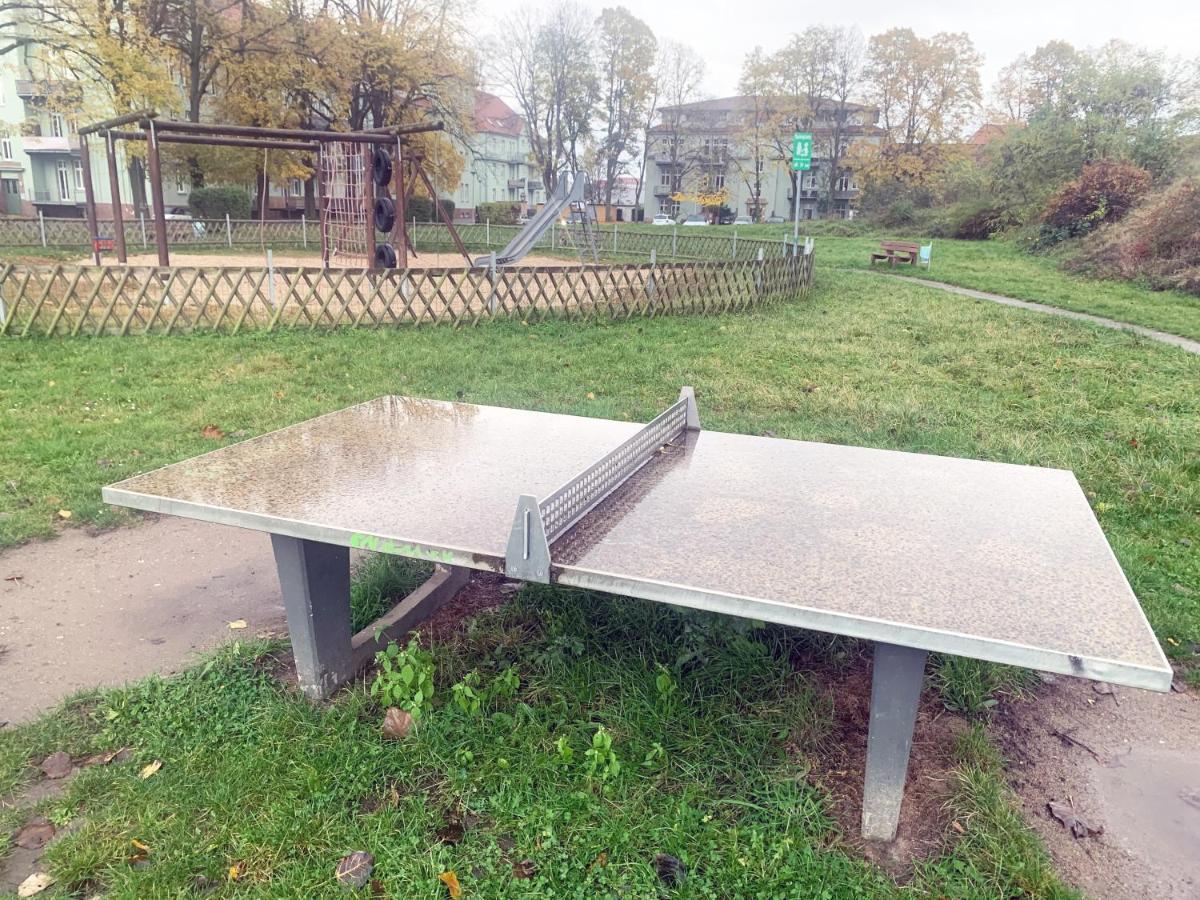 Ruhig - Privatparkplatz - Barrierearm Quiet - Private Car Park - Low Barrier Magdeburg Luaran gambar